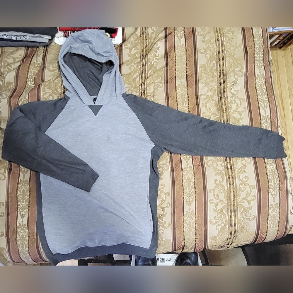 Roadblock grey hoodie (Men size: XL)